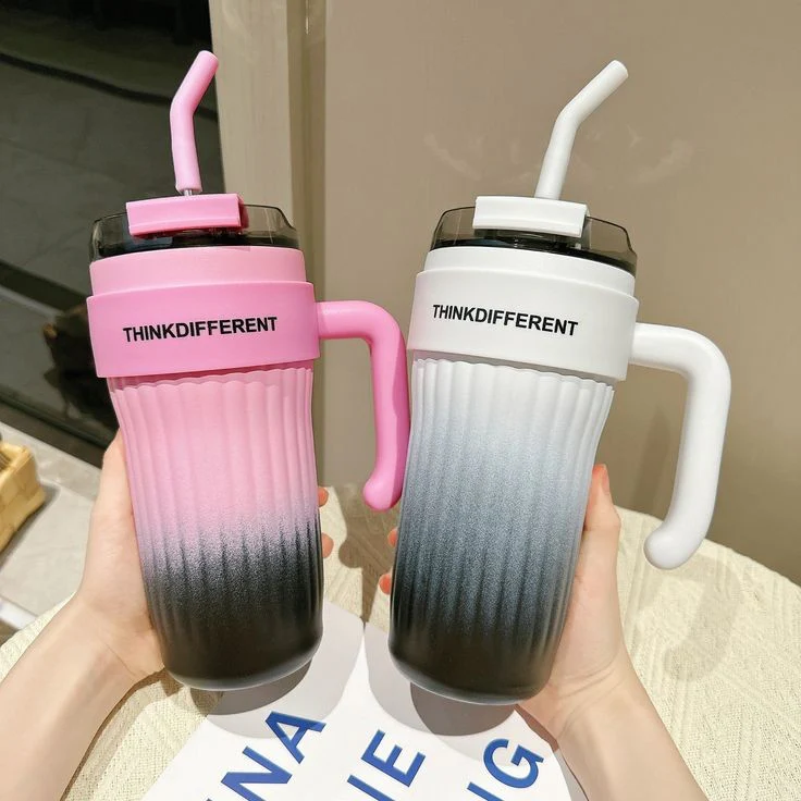 780ml Premium Stainless Steel Tumbler Elegant Design Double Wall Insulated